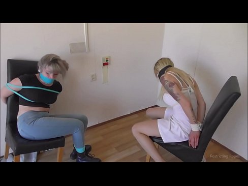 ❤️ Süchtig / gefesselt und geknebelt / Jungfrau in Nöten ❤️ Porn video bei de.porn-impact.ru ❌